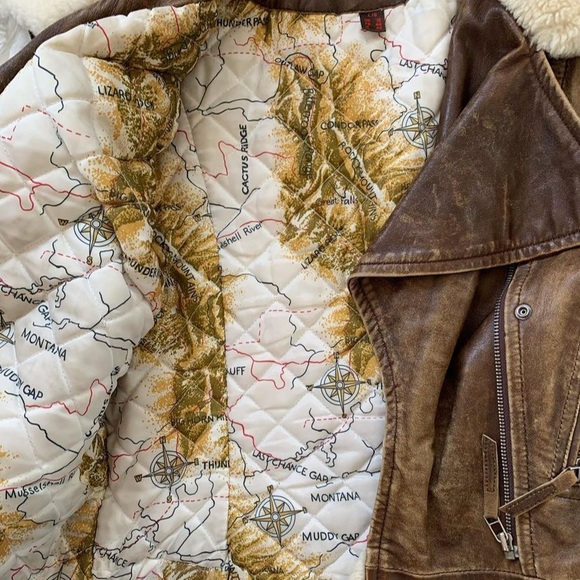 🤎SOLD! Thank you! 🤎 Vintage Leather Jacket - Picture 5 of 7